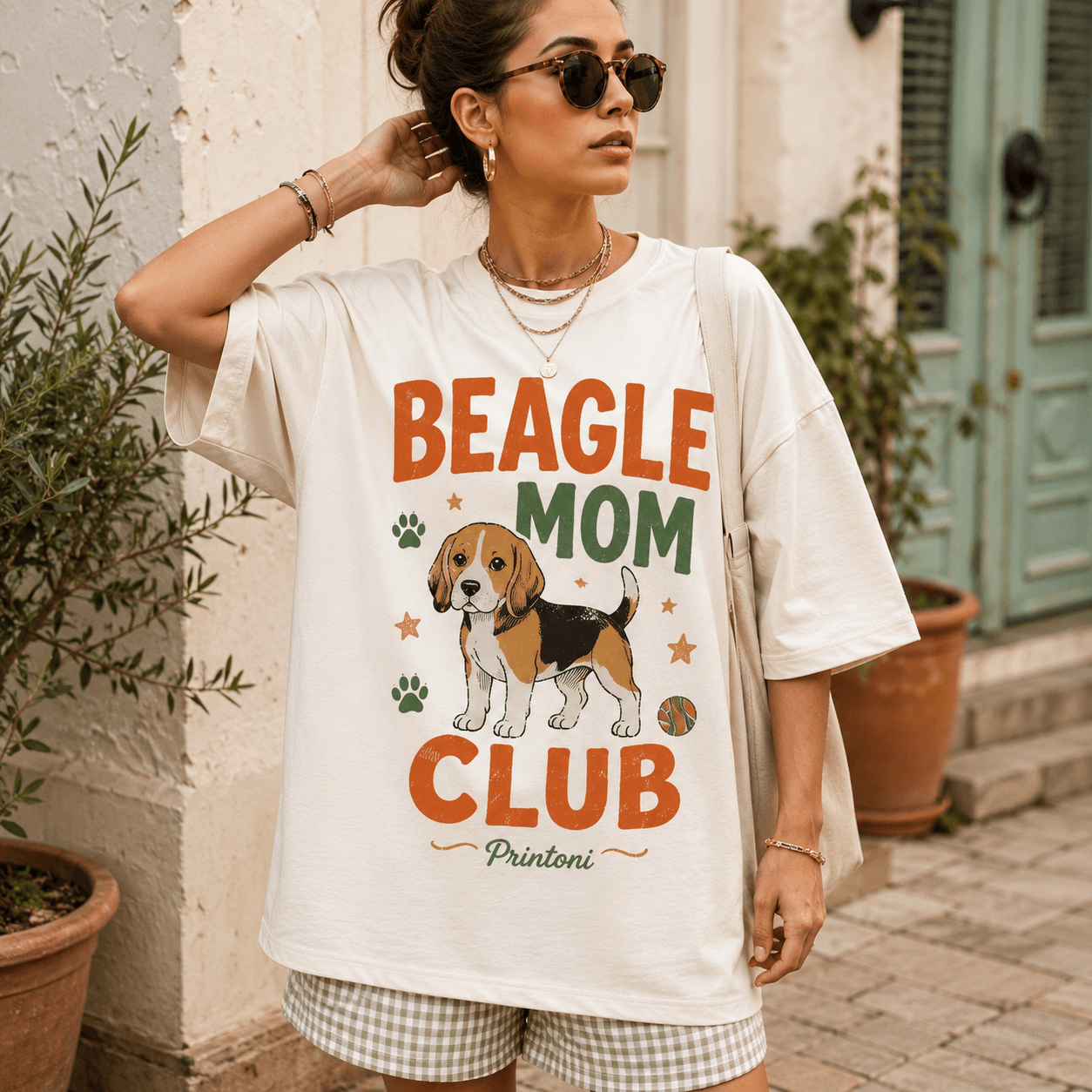Golden Mom Club Shirt, Golden Retriever Mom Graphic Tee, Retriever Lover Gift, Dog Mom Shirt, Fur Mama Gift, Vintage Dog Tee