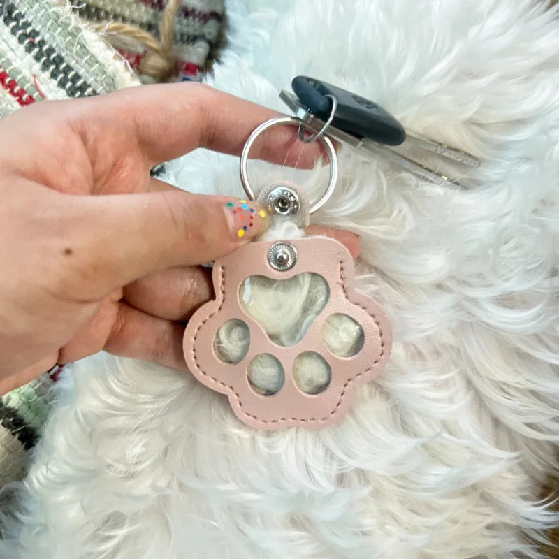 Dog Hair Collector Keychain Leather Pet Memorial Keepsake for Dogs and Cats, Fur Storage Pendant Charm Gift Keychain