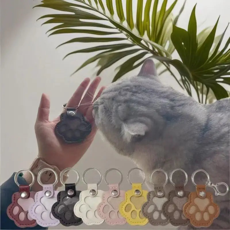 Dog Hair Collector Keychain Leather Pet Memorial Keepsake for Dogs and Cats, Fur Storage Pendant Charm Gift Keychain
