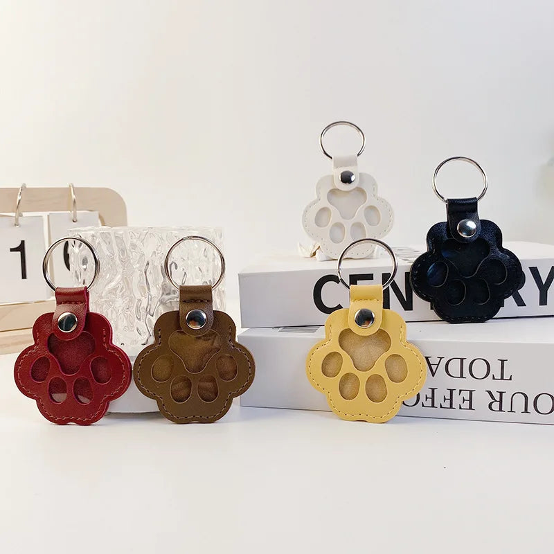 Dog Hair Collector Keychain Leather Pet Memorial Keepsake for Dogs and Cats, Fur Storage Pendant Charm Gift Keychain
