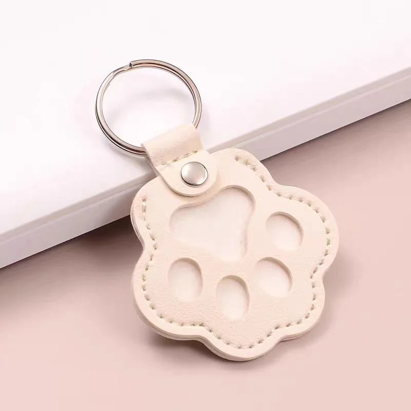 Dog Hair Collector Keychain Leather Pet Memorial Keepsake for Dogs and Cats, Fur Storage Pendant Charm Gift Keychain