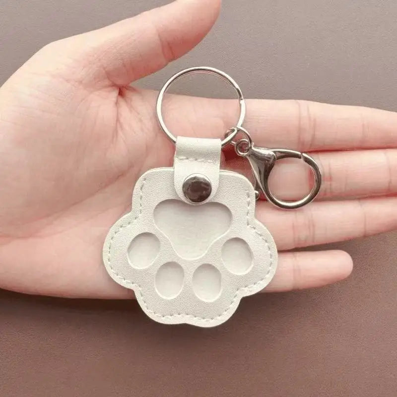 Dog Hair Collector Keychain Leather Pet Memorial Keepsake for Dogs and Cats, Fur Storage Pendant Charm Gift Keychain
